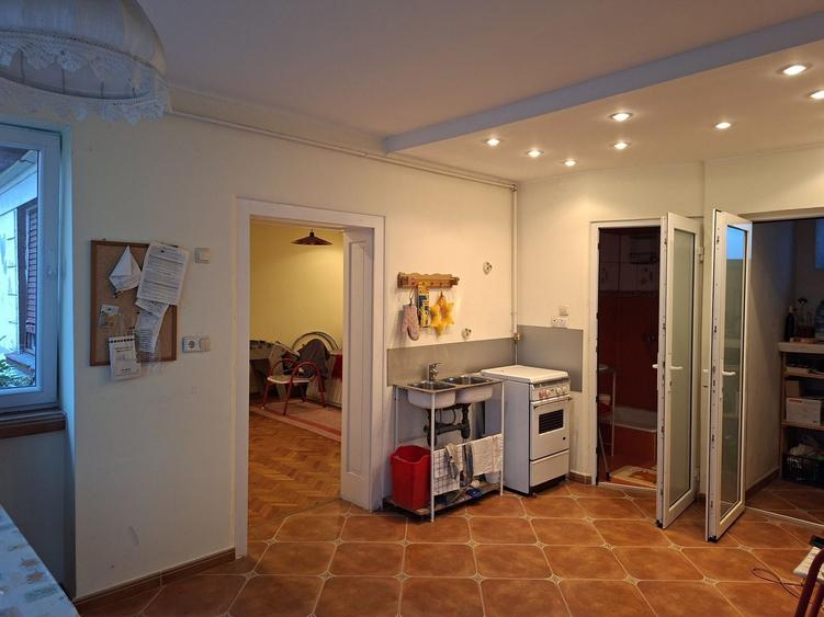 BRASADAS vinde casa individuala 2 cam teren 6 ari Titulescu. - 7