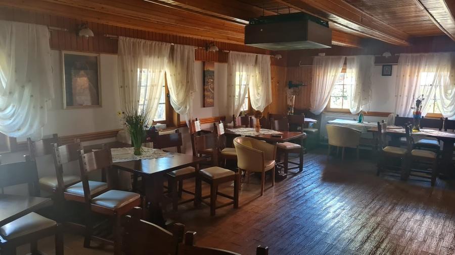 Vand afacere  , restaurant si pensiune - 8