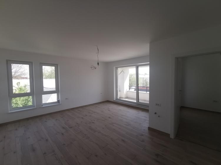 Apartament tip penthouse cu balcon si terasa bloc nou - 1