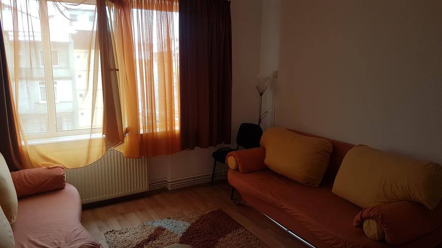 Apartament 2 camere semidecomandat de închiriat– Str. Petuniei, cartier TEREZIAN - 1