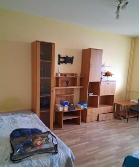 105000 euro - 3camere-Blv Obregia 72mp - bloc 1980 - 6