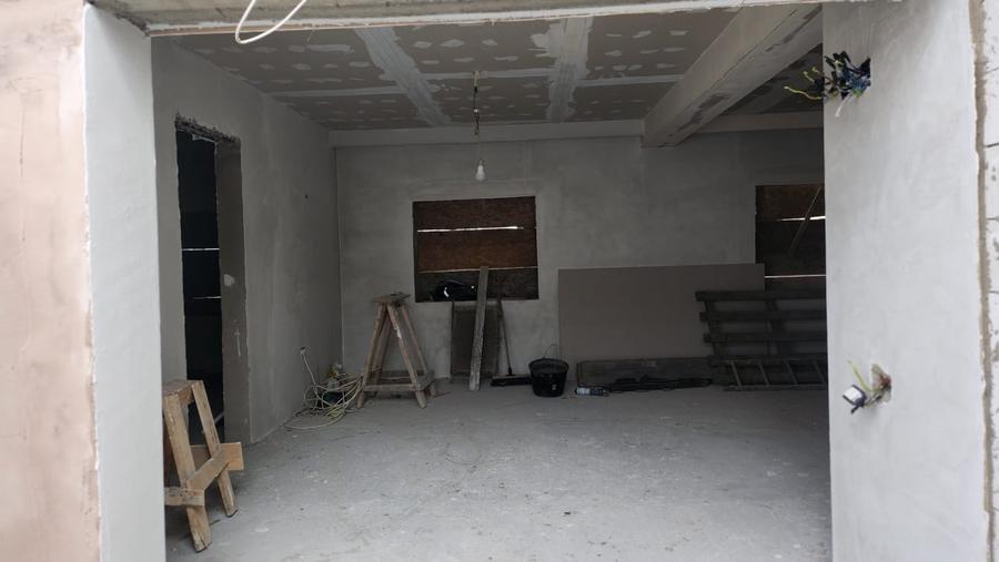 Casa nefinalizata 4 camere , zona Medeea - 3