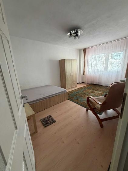 Apartament cu 2 camere decomandat în 9 Mai