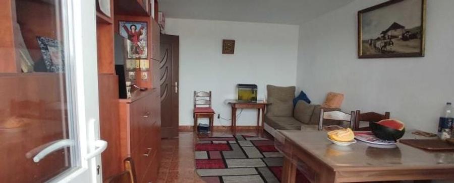 APARTAMENT 3 CAMERE DECOMANDAT ZONA CET - 3