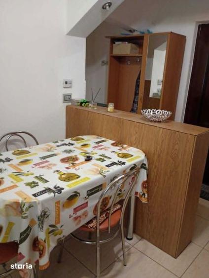Inchiriez apartament - 3