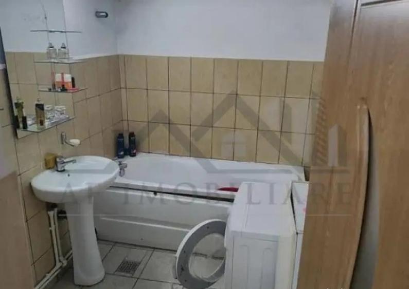 Tatarasi la 300m de statia Dispecer corp de CASA SC 54mp TE - 7