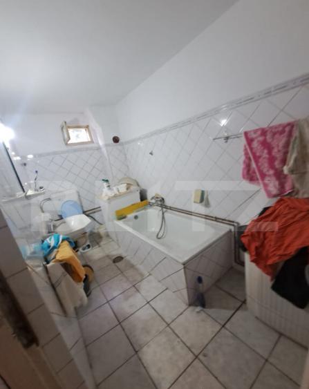 Vand casa cu teren generos Halchiu, aproape de Bra?o - 5