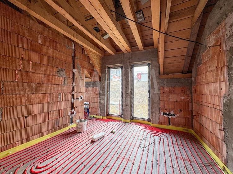 Casa 4 camere de vanzare in Salicea - 4