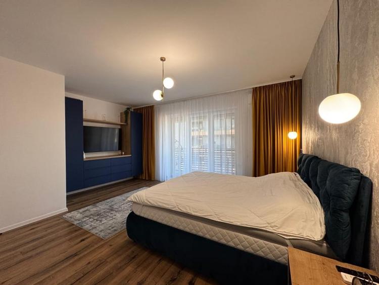 Mall Coresi, Qualis 2, ap cu doua camere modificat open - space, GENEROS, 67 mp - 9