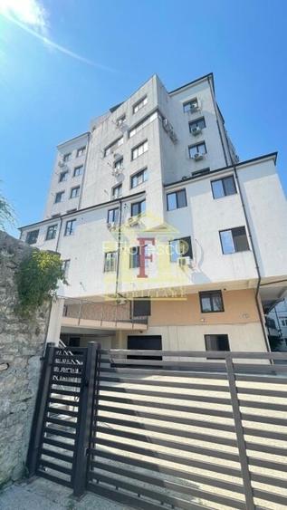 Apartament 3 camere , Targu Cucu ! Bloc nou !