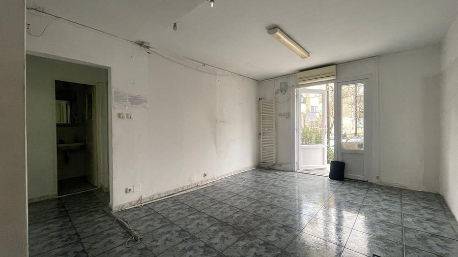 SPATIU COMERCIAL DE VANZARE, DECEBAL - 1