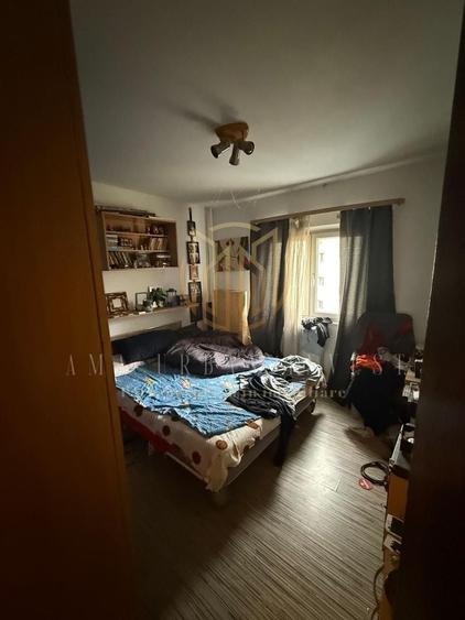 Stefan Cel Mare Maica Domnului  3 camere 1988 etaj5 pret 125000 eur - 2