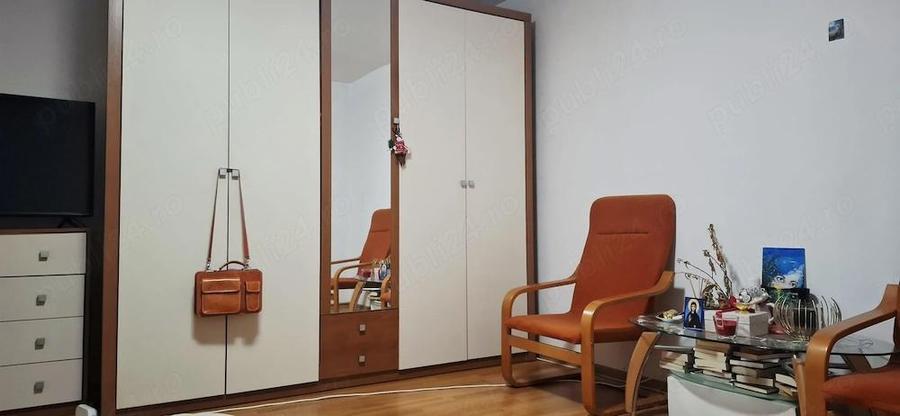 Proprietar inchiriez apartament cu 1 camera Zona Shopping City - 1
