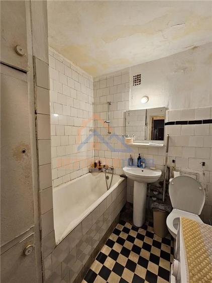 vand apartament 4 camere, zona Giurgiului - 9