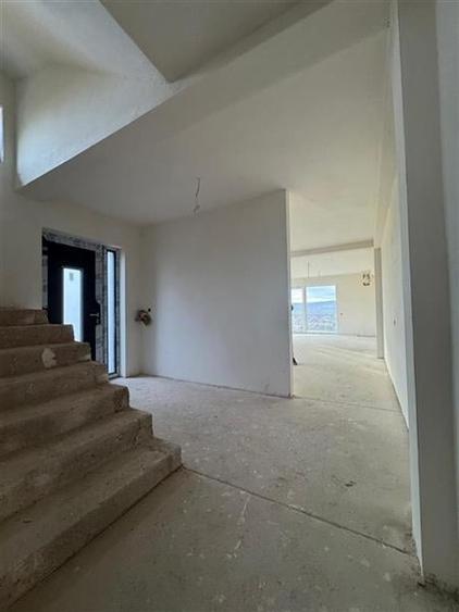 Casa Tip Duplex ,S+P+ET.+Terasa Amenajata ,situata in cartierul Voronet! - 8