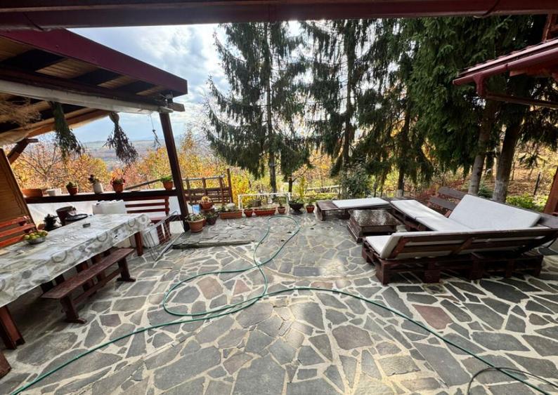 Casa moderna cu priveli?te panoramica ideala pentru - 18