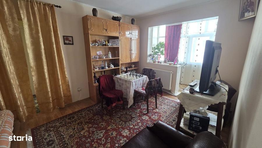 Vand Apartament 2 Camere Decomandat, 49 m2, Moinesti - 8