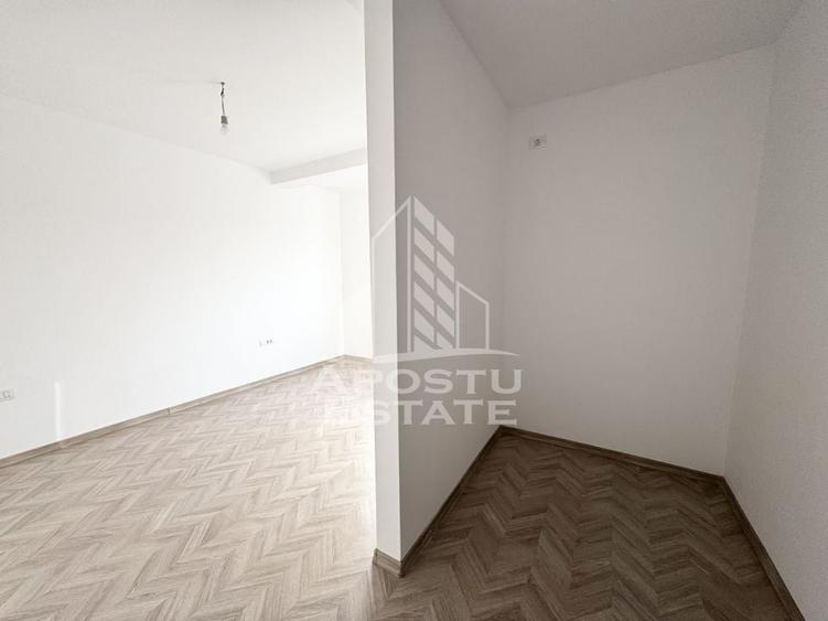 Duplex cu 5 camere, despartit prin camera tehnica, finalizat la asfalt - 18