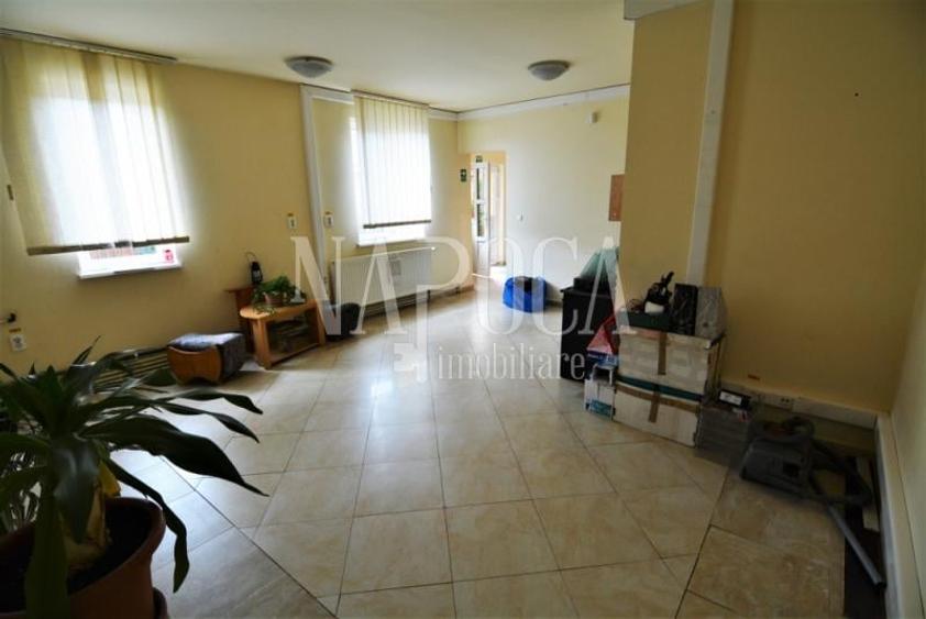 Casa 10 camere de vanzare in Floresti - 2