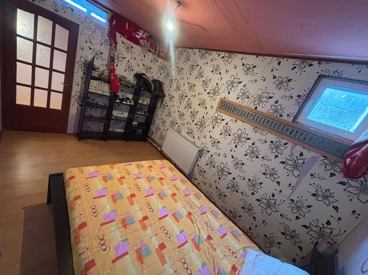 Casa de vanzare cu 4 camere (P+M) in zona Cartier 23 August-Hala Laminor - 8