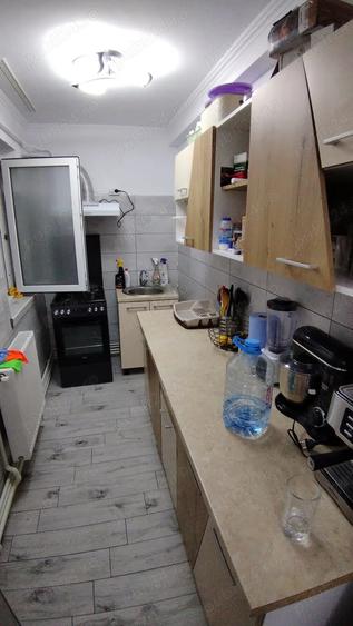 Vand apartament 2 camere - 1