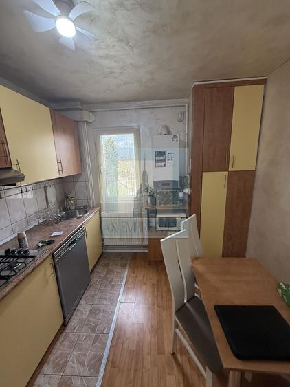 Apartament 3 camere, etj. 2/4, mobilat & utilat-zona Astra - 9