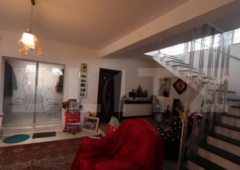 Casa P+M solida, cu teren generos, 179 mp, zona Exterior S - 11