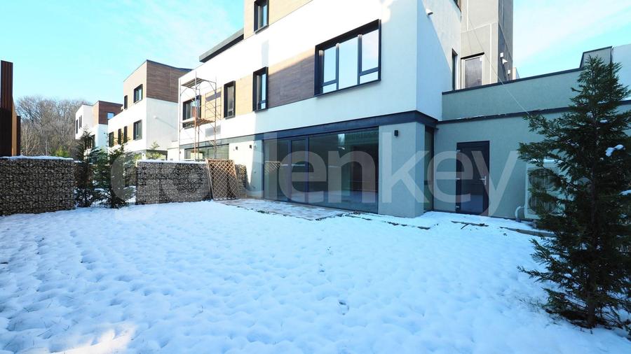 Vila moderna cu 4 dormitoare langa Scoala Americana - 1