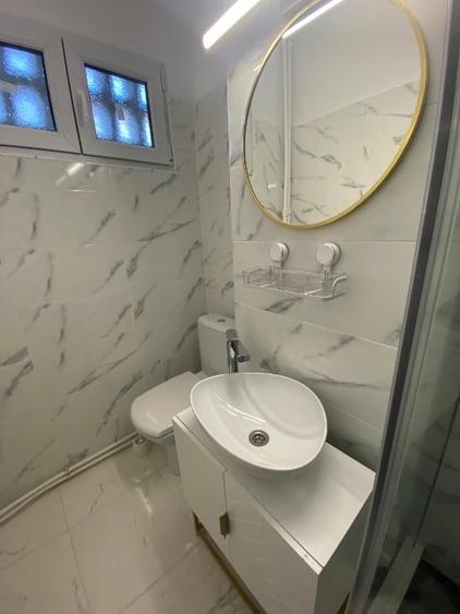 Proprietar, vând apartament  ultracentral  renovat  si utilat lux - 4