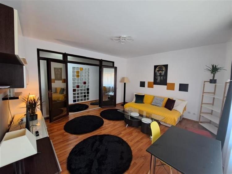 Apartament cu 3 camere, 90 mp utili, situat in cartierul Andrei Muresanu! - 1