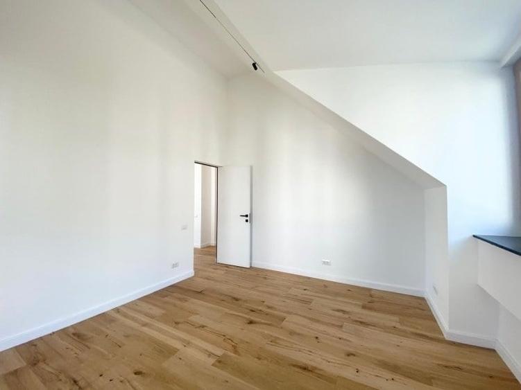 Apartament cu 4 camere în Domenii