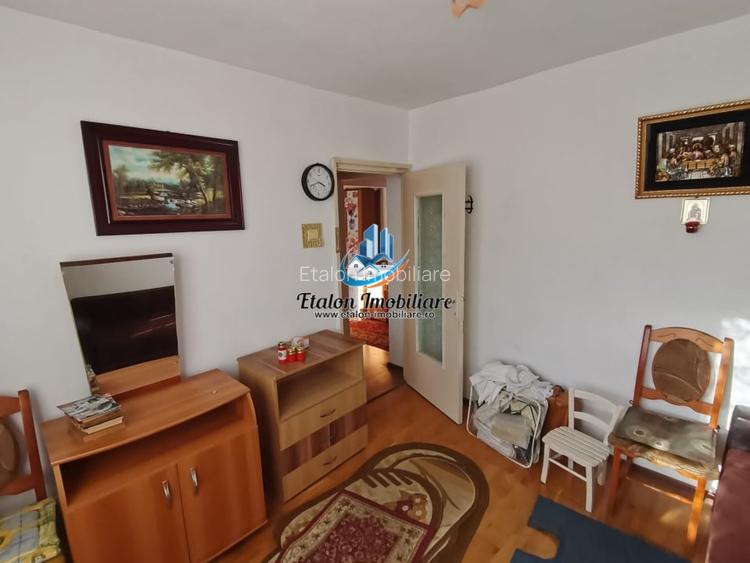 Apartament 2 camere decomandat, pe SUD, Precista Merita vazut!
