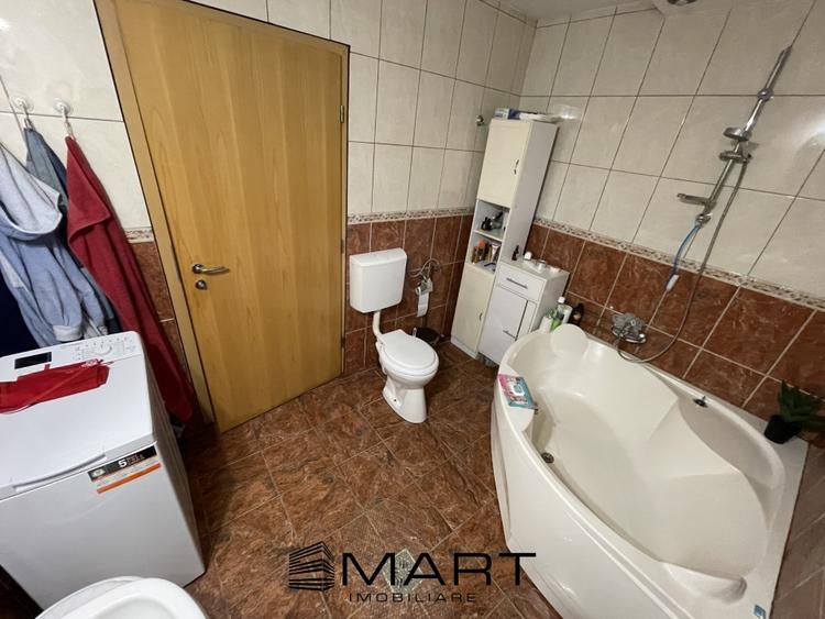Casa cu doua apartamente si curte zona Turnisor - 8