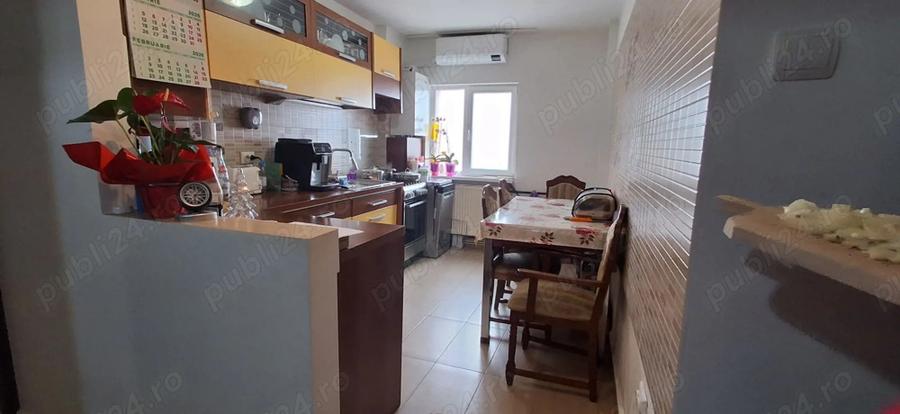 Apartament de vanzare - 6