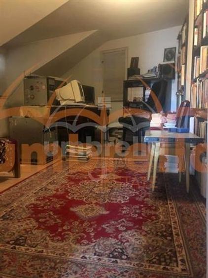 Casa de vanzare - zona centrala str. Paris - 25