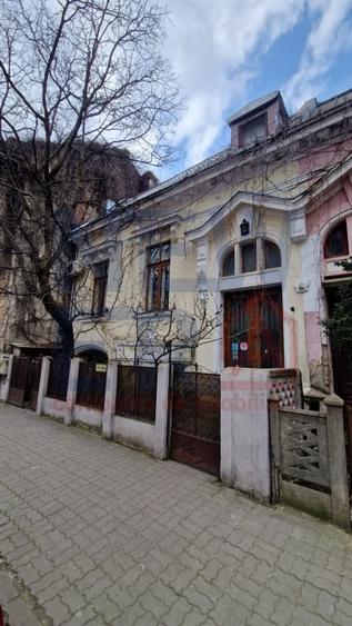 Inchiriere Casa/Vila - 2