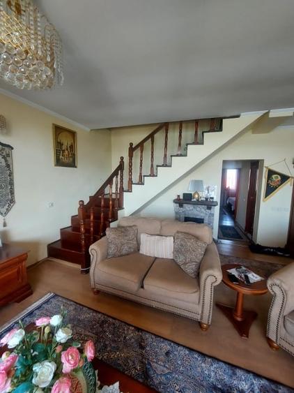 Apartament -5 camere -decomandat-Zona Fundeni - 1