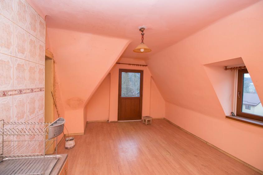 Vila Viorica Kogalniceanu - monument istoric de vanzare central Sinaia - 17