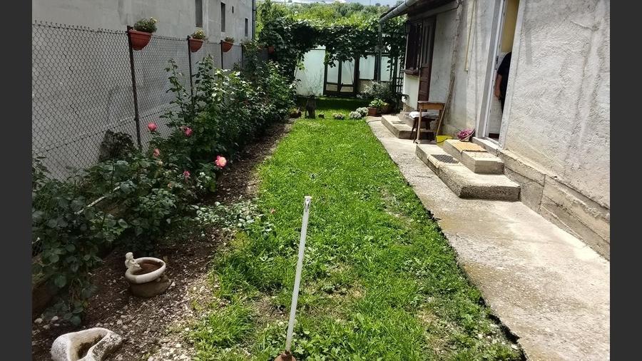 Casă cu gradina 1255mp cu sere, Copaceni , 25km de Cj-N,comision 0% - 6