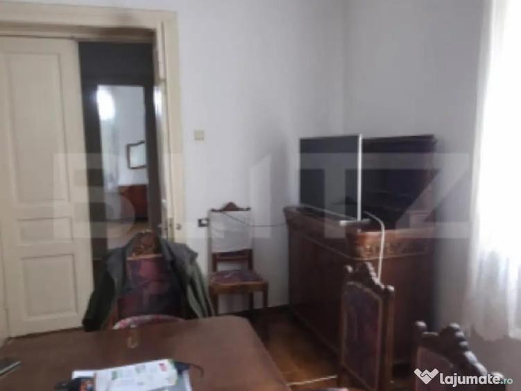 Casa 4 camere , teren 285 mp, zona semi-centrala - 16