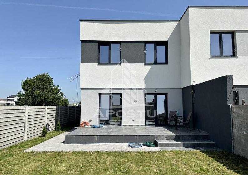 Jumatate de duplex cu 5 camere, finalizat, Dumbravita