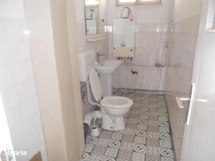 Apartament cu 4 camere în Central