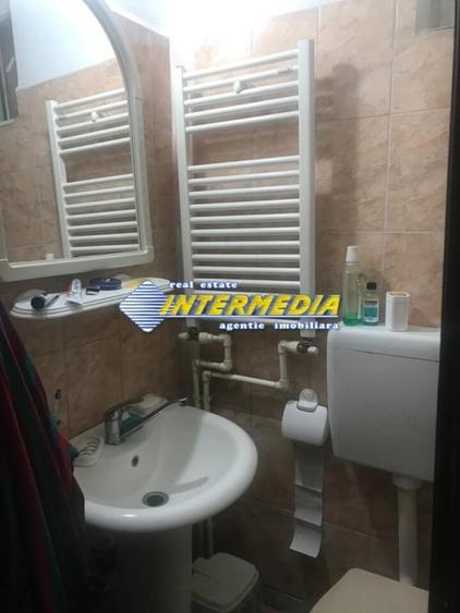 Casa de vanzare cu 3 camere in Alba Iulia zona Centru - 3