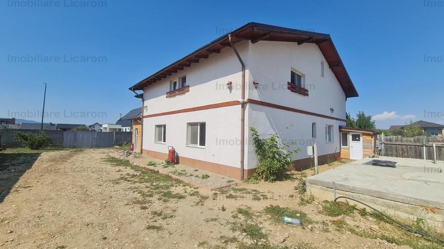 Proprietate in Cristian cu trei constructii+o fundatie,450000euro - 9