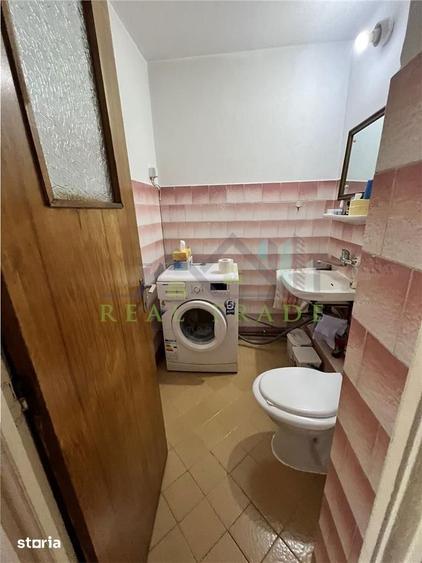Apartament cu 3 camere decomandat, mobilat în Dârste