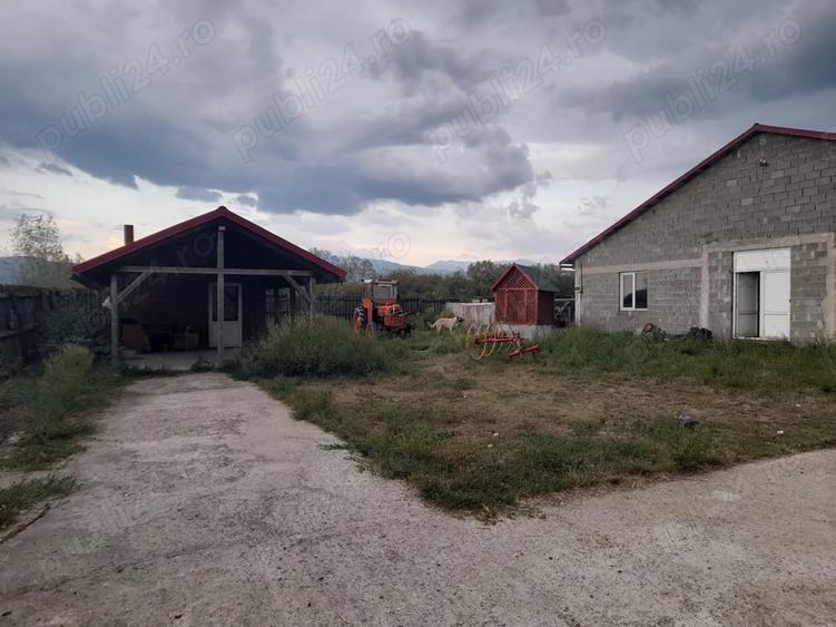 Spațiu comercial, de 21,000 mp, în Central