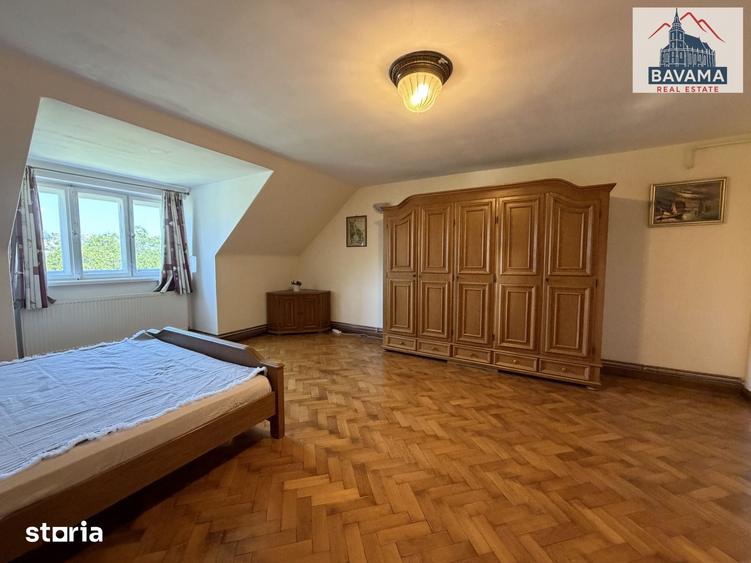 Apartament cu 3 camere, mobilat în Schei