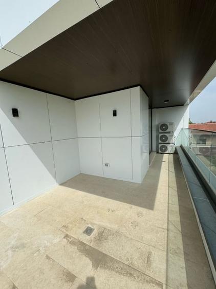 Duplex cu 5 camere cu Canalizare în Voluntari