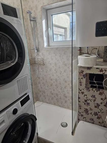 Garsonieră decomandată, mobilată în P-ța Romană