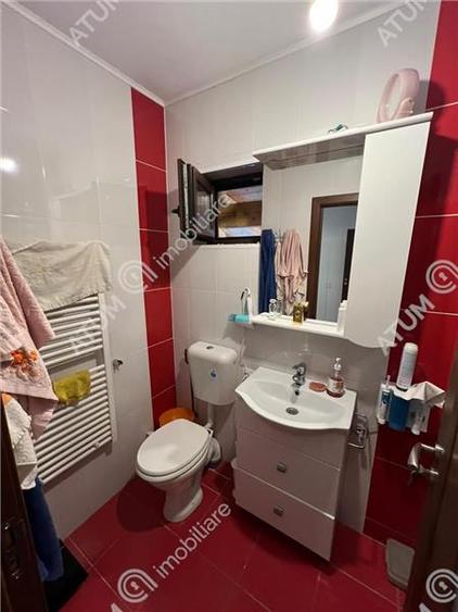 Casă individuală cu 3 camere cu Canalizare în Arhitecților - Calea Cisnădiei